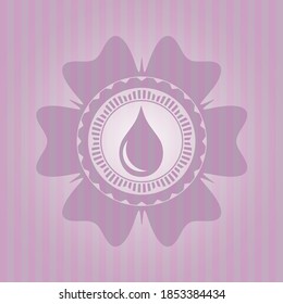 icono de caída dentro del emblema rosado. Diseño detallado. 