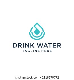 Dejar caer agua con el diseño inicial del logo D	