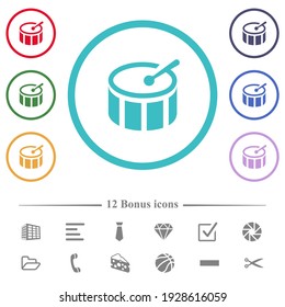 Iconos de color plano del tambor en contornos de forma circular. 12 íconos adicionales incluidos.