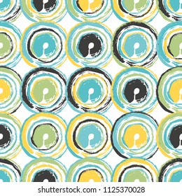 Dry brush textured circles seamless pattern design. Grungy texture abstract geometric repeated background