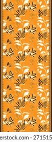 Die dupatta verfügt über eine orangefarbene Basis mit einem sich wiederholenden Blumenmuster aus braun-weißen stilisierten Blumen und Blättern, die von einer dekorativen goldkantigen Verkleidung auf beiden Seiten umgeben sind.