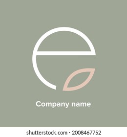 E company linked letter logo 