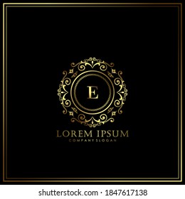 E Letra inicial Modelo de logotipo de lujo en arte vectorial para Restaurante, Royalty, Boutique, Cafe, Hotel, Heraldic, Joyería, Moda y otras ilustraciones vectoriales.