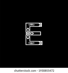 E letter logo abstract design on black color background. e alphabet