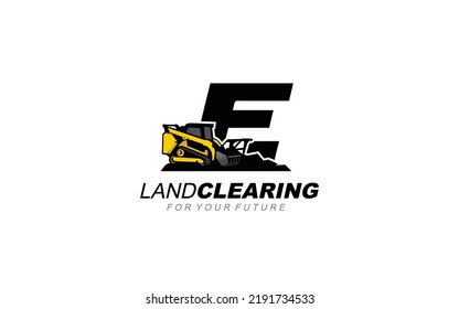 Corredor de la camioneta del logo E para la empresa de construcción. Ilustración vectorial de la plantilla de equipo pesado para su marca.