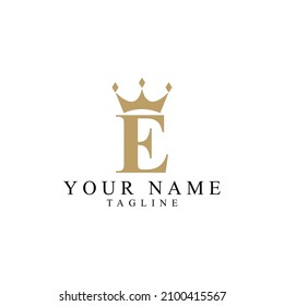 E einfaches Logo für das Monogramm-Alphabet. Kreatives Icon-Design mit King-Kronen für Luxusunternehmen und Unternehmen