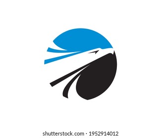 forma de la cabeza del águila como logotipo de las vías aéreas de vuelo o envío