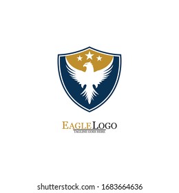 Diseño de plantilla de logotipo Eagle con un escudo y estrellas. Ilustración vectorial.