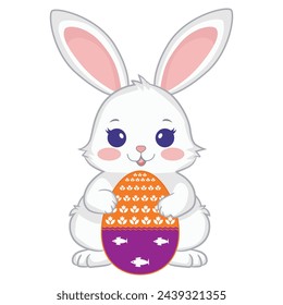 Conejito de Pascua sosteniendo huevo decorativo en la mano 