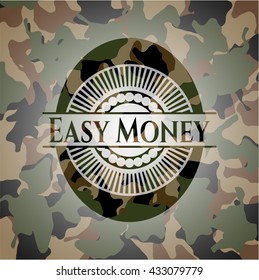 Dinero fácil en textura de camo