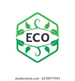 Logotipo del vector de energía ecológica con símbolo de hoja. Color verde con flash o imagen de trueno. Naturaleza y electricidad renovables. Este logotipo es adecuado para la tecnología, el reciclaje, el orgánico.