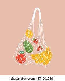 Bolsa de compras Eco Friendly Concept Cotton Nets con verduras frescas, frutas. Bolsa de compra de cuerdas con productos de la tienda local, mercado, granja: limón, fresa, plátano. Ilustración alimenticia saludable