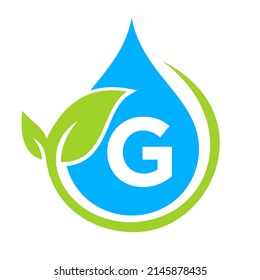 Logotipo de hoja ecológica y agua en la plantilla de la letra G. Letra G Concepto de agua
