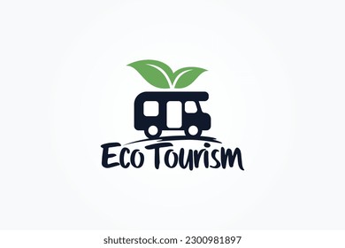 logotipo de turismo ecológico con una combinación de un coche rv y hojas