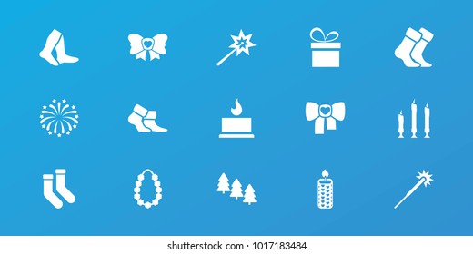 Editable 15 christmas icons: pine tree, sparklers, socks, bow, fireworks, candle, garland