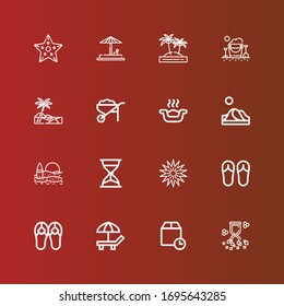 Editable 16 iconos de arena para web y móvil. Conjunto de arena incluye iconos línea de vidrio de arena, tiempo de espera, playa, sandalias, erizo de mar, duna, litera, flecha de rueda, oasis, cubo de arena en rojo