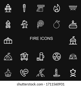 Editable 22 iconos de incendio para web y móvil. El juego de fuego incluía íconos de línea Hidrant, Weapons, Magic, Bonfire, Grate, Grill, Hose, Bomba, Burner, Tent, Coal, Thermo sobre fondo negro