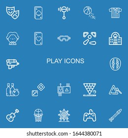 Editable 22 iconos de juego para web y móvil. El juego incluye iconos línea máscara de teatro, As, Rattle, bola de playa, árbitro, músico, máscara, Pinball, Casino, cañón de agua sobre fondo azul