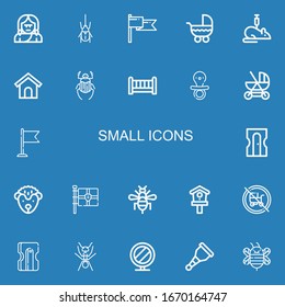Editable 22 pequeños iconos para web y móvil. Conjunto de pequeños iconos incluidos línea Troglodyte, escarabajo, bandera, rodillo, rata, casa de perro, cuna, pacificador, carro bebé sobre fondo azul
