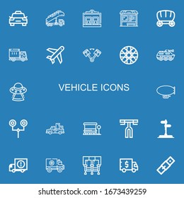 Bearbeitbar 22 Fahrzeugsymbole für Web und Mobile. Fahrzeugsatz inbegriffen Symbole der Linie Taxi, Treppenwagen, Zug, Bushaltestelle, Wagon, Lruck, Flugzeug, Piston, Spoke-Rad auf blauem Hintergrund