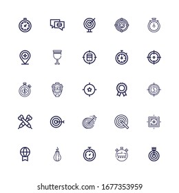 Editable 25 iconos competitivos para web y móvil. Conjunto de competitivos incluidos íconos línea Target, Stopwatch, Punching ball, Prize, Dartboard, Darts, Goblet sobre fondo blanco