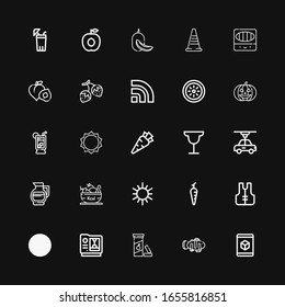 Editable 25 iconos anaranjados para web y móvil. Conjunto de anaranjados incluidos línea d, Pescado de Payaso, Vitamina c, Tienda, Lifejaca, Zanahoria, Sol, Fruta, Lemonade, Cóctel sobre fondo negro