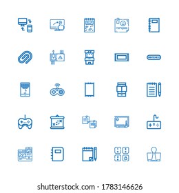 Iconos editables de 25 pad para web y móvil. Juego de almohadillas incluidos iconos línea Clips, Juego, Nota, Portátil, Responsivo, Gamepad, tableta de dibujo, Bloc de notas, Embarque sobre fondo blanco