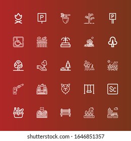 Editable 25 iconos de parque para web y móvil. Conjunto de parques incluye íconos línea Park, Trees, Bench, Roller coaster, Picnic, Scout, Swing, Wolf, Parking, Desert, Camping, Rest area on red