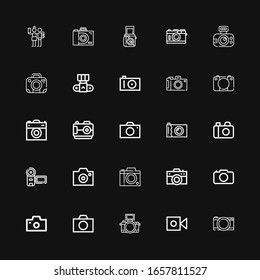 Bearbeitbar 25 Fotosymbole für Web und Mobile. Set von Fotografien enthalten Symbole Linie Kamera, Fotokamera, Selfie auf schwarzem Hintergrund