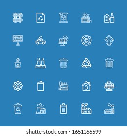 Editable 25 iconos de contaminación para web y móvil. Conjunto de contaminación incluía iconos línea Fábrica, Basura, planta nuclear, Basura, Panel solar, Casa ecológica, Basura en fondo azul