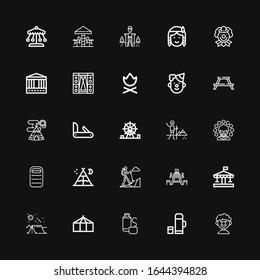 Bearbeitbare 25 Zeltsymbole für Web und Mobile. ZelSatz inbegriffen Symbole der Linie Clown, Thermo, Thermos, Zelt, Camping, Karussell, Picnic-Tisch, Wandern, Schlafsack auf schwarzem Hintergrund