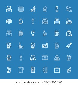 Editable 36 iconos enlatados para web y móvil. Conjunto de iconos enlatados línea Cerveza, kit de emergencia, comida enlatada, Cervezas, Sardinas, Estaño sobre fondo azul