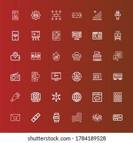 Editable 36 iconos de comunicación para web y móvil. El conjunto de comunicaciones incluía la línea de iconos Postcard, Networking, Chat, Smartwatch, Belt, Email, Browser, Website, Earth grid on red