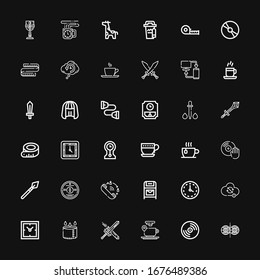 Editable 36 iconos largos para web y móvil. Conjunto de iconos largamente incluidos línea Parallel world, Vinyl, Coffee cup, Sword, Cup, Clocks, Sync, Wall clock, Postbox sobre fondo negro