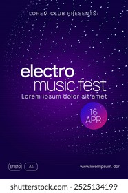 EDM-Ereignis. Fest Festival Graphic. violetter Diskothekenhintergrund. Psychedelische Audio-Einladung. Musikposter. Pink Sound Design. Trance-Vektor. Green Edm-Ereignis