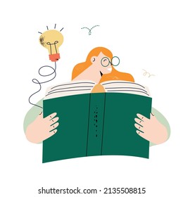 Educación, aprendizaje, estudio, lectura de un libro de ilustración vectorial plana. Clases, clases, cursos de formación, tutoriales. Joven mujer feliz leyendo. Biblioteca, concepto de librería, amante de los libros	