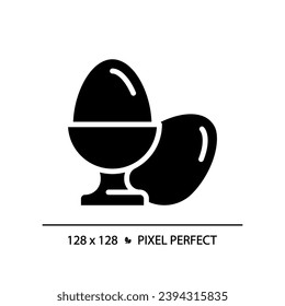 Icono de glifo negro perfecto en píxeles. Alimentos a proteínas. Granja de aves de corral. Crianza de pollos. Una dieta saludable. Desayuno. Símbolo de silueta en el espacio blanco. Pictograma sólido. Ilustración aislada del vector