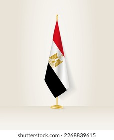 Bandera de Egipto en un puesto de bandera. Ilustración vectorial.