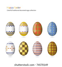 Ocho huevos de Pascua pintados de forma tradicional.