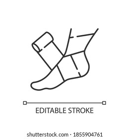 Elastic bandage linear icon. Suffer from injury. Hurt foot. Join trauma treatment. Thin line customizable illustration. Contour symbol. Vector isolated outline drawing. Editable stroke