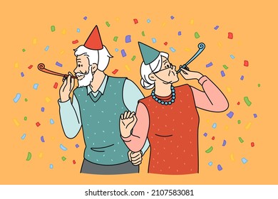 Pareja mayor celebrando el concepto de vacaciones. Pareja alegre y madura sonriente mujer y hombre con ropa y accesorios festivos de pie y con fiesta celebrando fiesta de cumpleaños ilustración vectorial