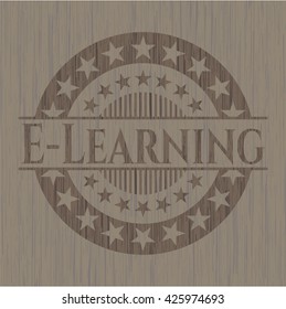 E-Learning badge with wooden background