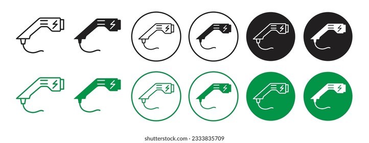 icono del cargador de coche eléctrico en color negro y verde. símbolo vectorial del cargador ev.