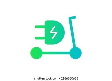 Icono de la motocicleta eléctrica. Scooter electrónico y símbolo de carga de enchufe del cable de gradiente verde. Concepto del logotipo de un vehículo electrónico ecológico. Ilustración de transporte EV con batería vectorial