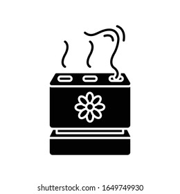 Icono de glifo negro del filtro de aire electrónico. Moderno regulador de humedad, purificador de aire doméstico, control del clima de la habitación y dispositivo de aromaterapia. Símbolo de silueta en el espacio blanco. Ilustración aislada de vectores