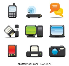 Electronic Computer Icon Set One. Easy to edit vector image.