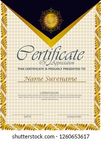 Elegant certificate template vector with luxury and modern pattern background - Vector