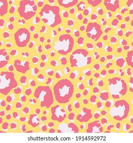 Elegant Cheetah Wildlife Seamless Leopard Print. Cool Animal Skin Fashion Pattern. Modern Fabric Texture, Wild Fur Repeat Pattern. Leopard Print Seamless Vector Design. Cheetah Textile Background.