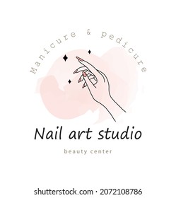 Mano femenina elegante. Concepto de manicura y pedicura. Ilustración vectorial en un estilo de contorno moderno. Elemento de diseño para iconos web, estudio de arte de uñas o logotipo de salón de spa.