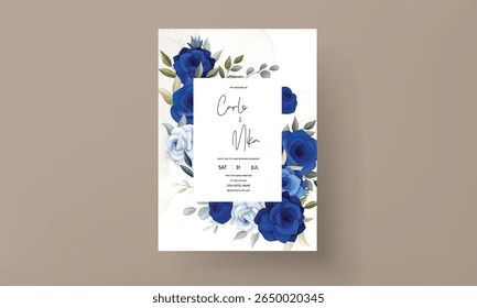 Elegante casamento floral Convite com rosas azuis flor e folhas